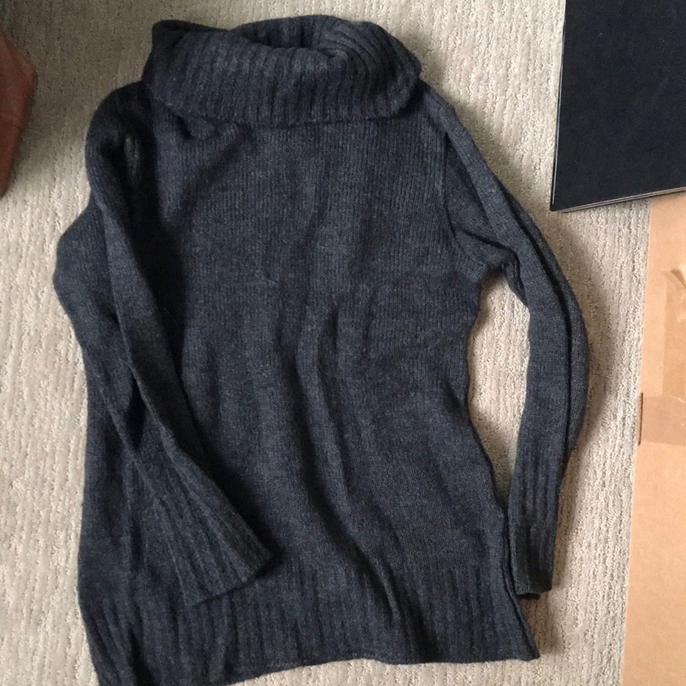 KitKarnaby- Danish fashion wool turtleneck